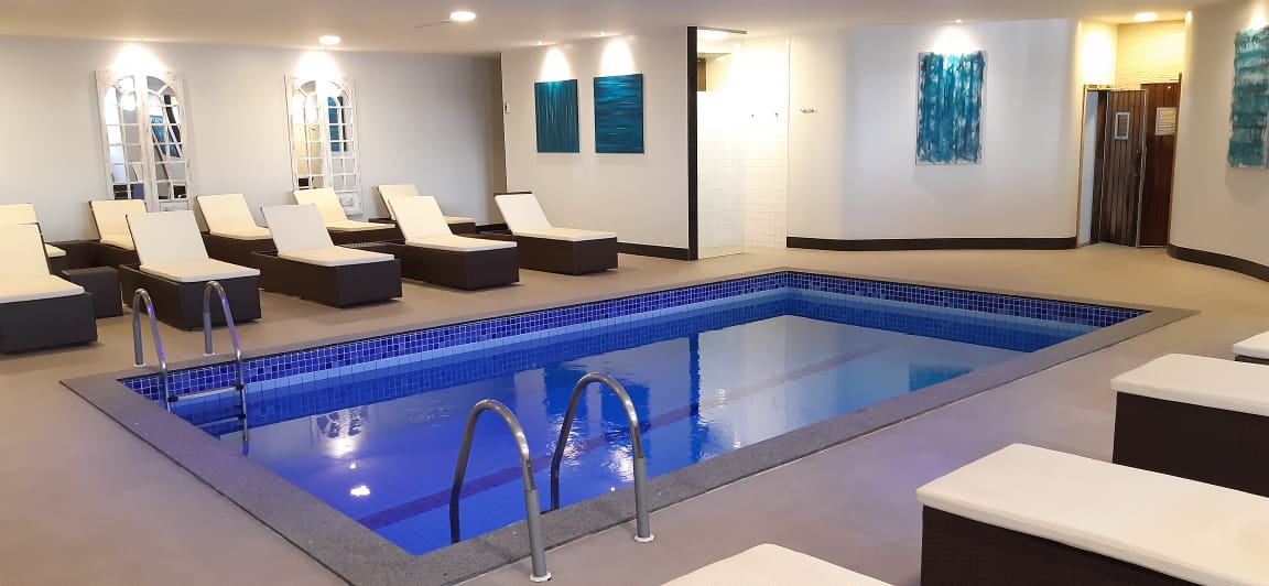 piscina_sauna-1.jpeg